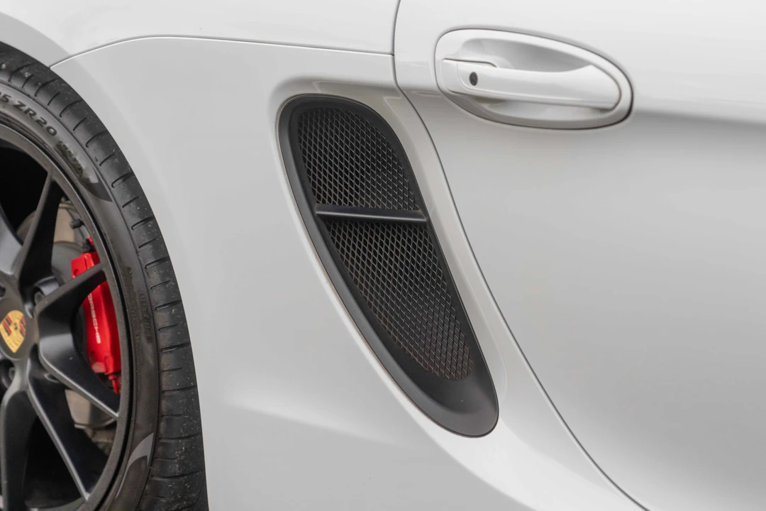 2015 Porsche 981 Cayman GTS - Image 24 of 31