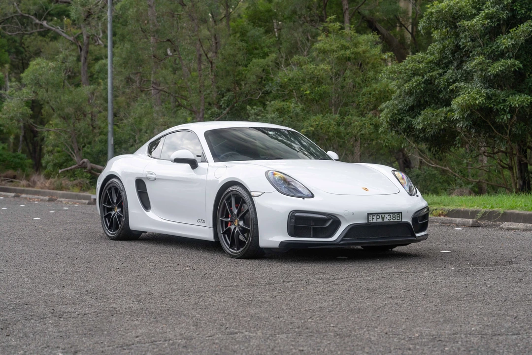 2015 Porsche 981 Cayman GTS - Image 9 of 31