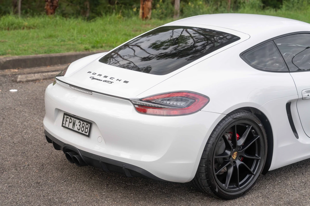 2015 Porsche 981 Cayman GTS - Image 27 of 31