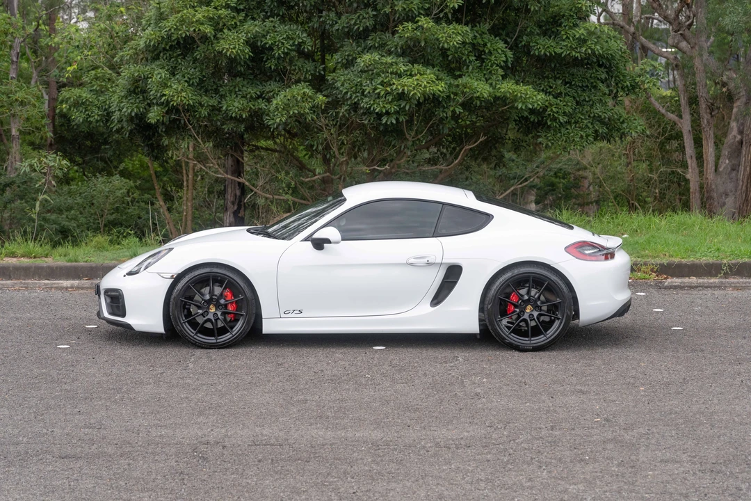 2015 Porsche 981 Cayman GTS - Image 12 of 31