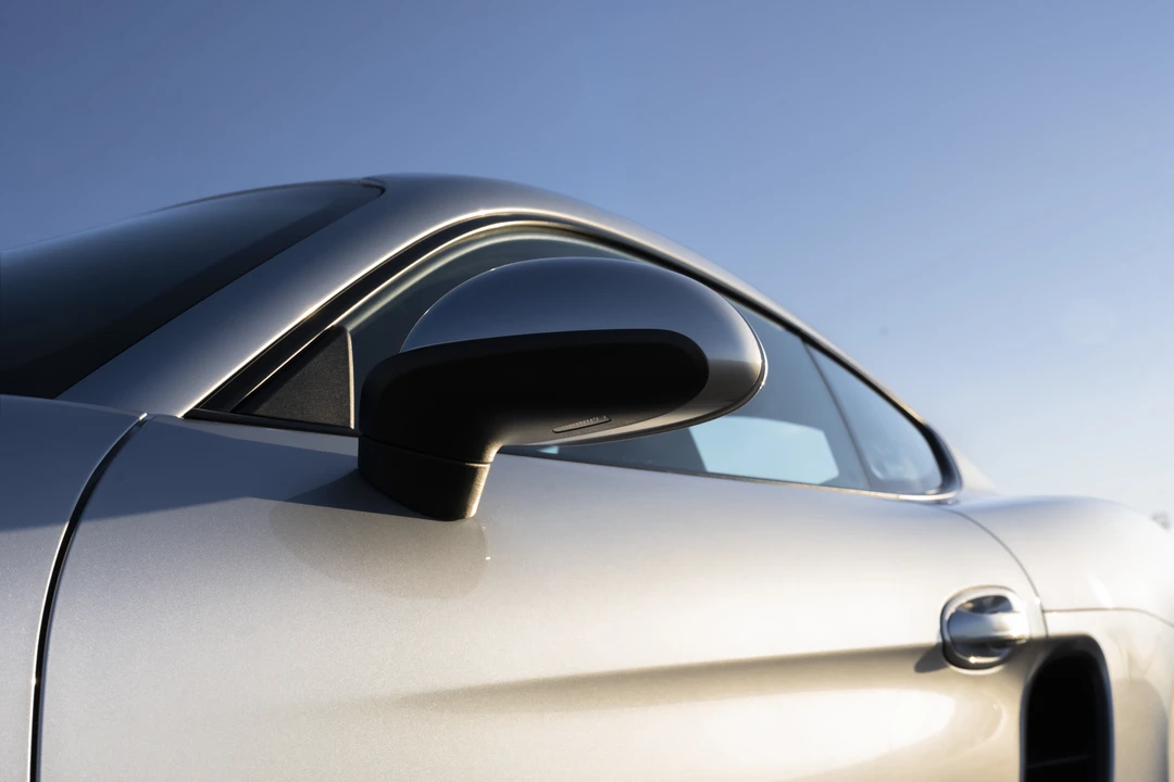 2015 Porsche 981 Cayman S - Image 16 of 31