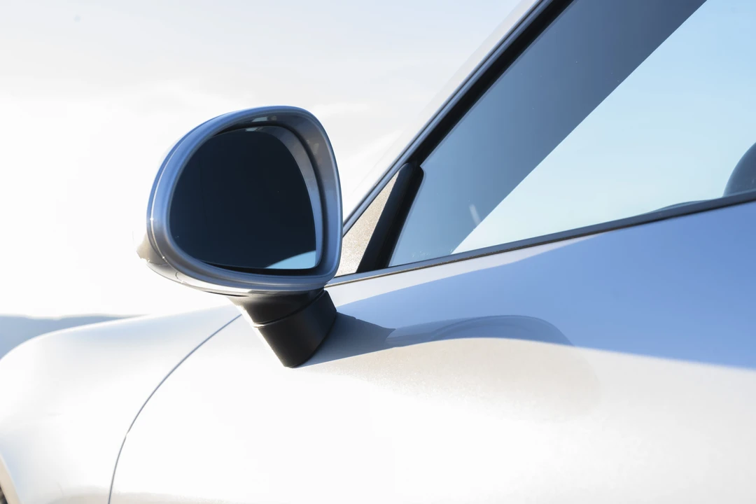 2015 Porsche 981 Cayman S - Image 18 of 31