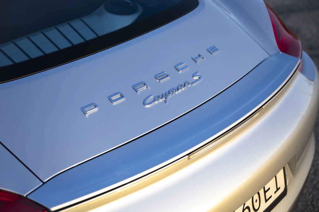 2015 Porsche 981 Cayman S - Image 21 of 31