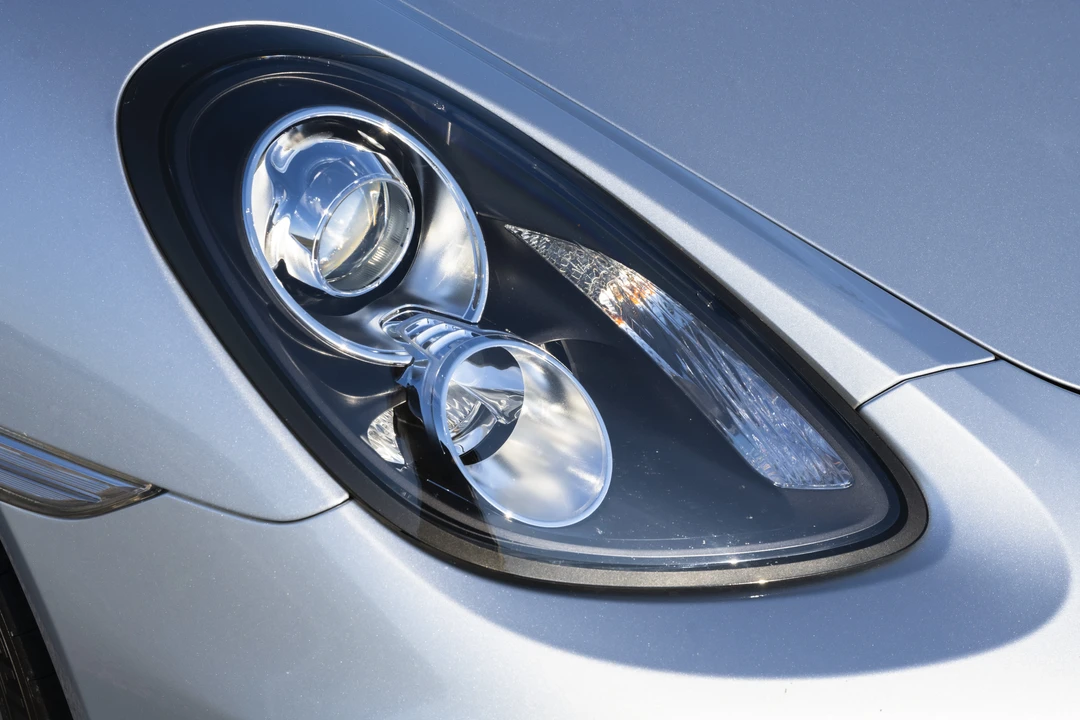 2015 Porsche 981 Cayman S - Image 24 of 31