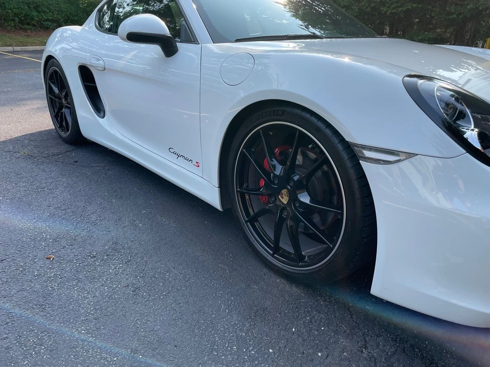 2015 Porsche 981 Cayman S - Image 13 of 31