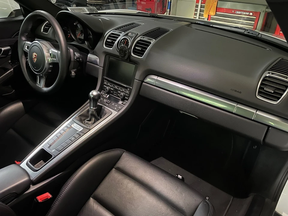 2015 Porsche 981 Cayman S - Image 5 of 31