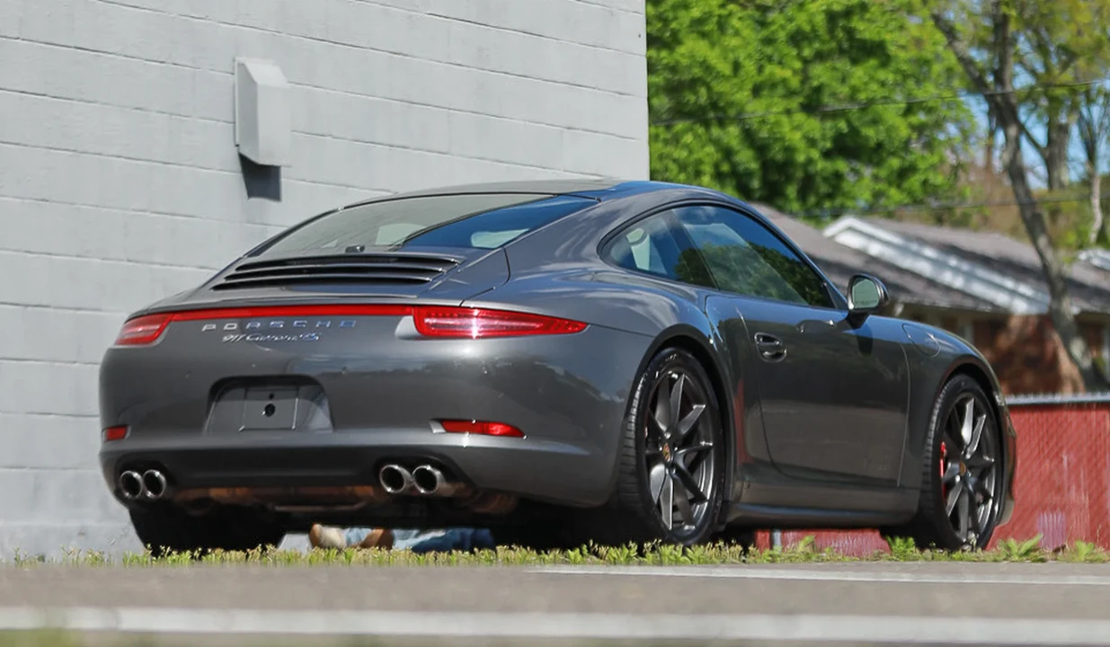 2015 Porsche 991 Carrera 4S - Image 11 of 31