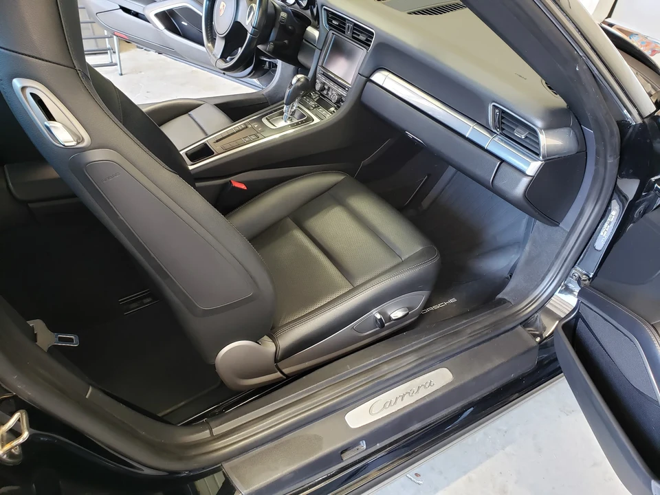 2015 Porsche 991 Carrera - Image 25 of 31