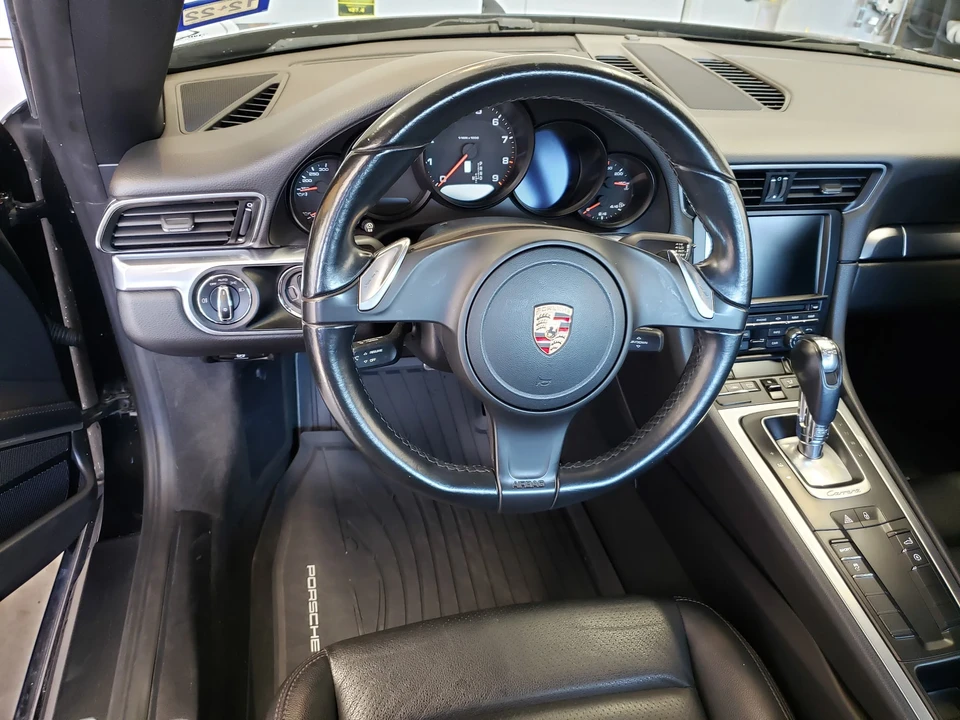 2015 Porsche 991 Carrera - Image 28 of 31