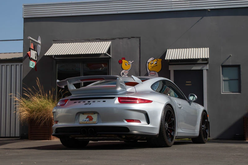 2015 Porsche 991 GT3 - Image 2 of 10
