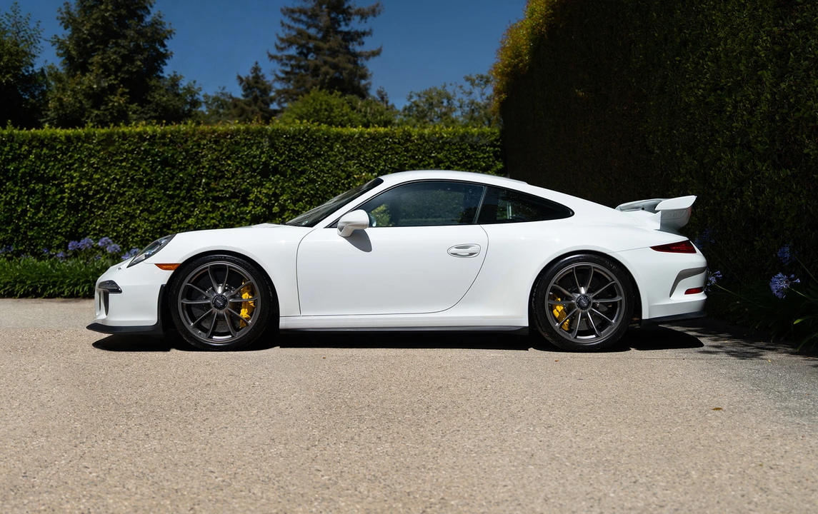 2015 Porsche 991 GT3 - Image 2 of 15