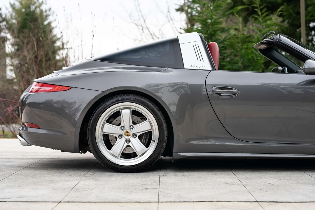 2015 Porsche 991 Targa 4 & 4S - Image 28 of 31