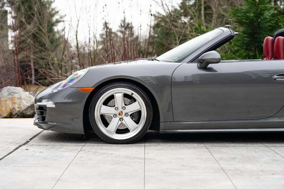 2015 Porsche 991 Targa 4 & 4S - Image 19 of 31