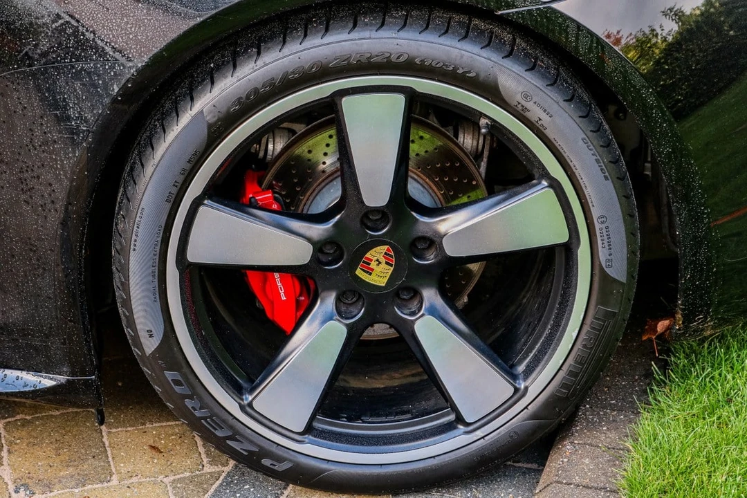2015 Porsche 991 Targa 4 GTS - Image 8 of 30
