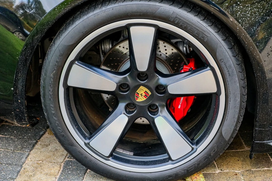 2015 Porsche 991 Targa 4 GTS - Image 6 of 30