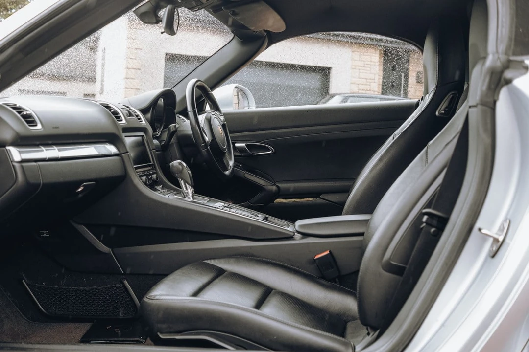 2015 Porsche 981 Boxster - Image 6 of 30