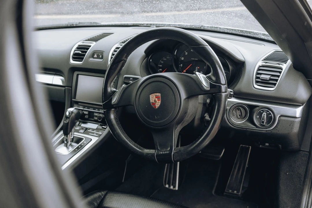 2015 Porsche 981 Boxster - Image 5 of 30