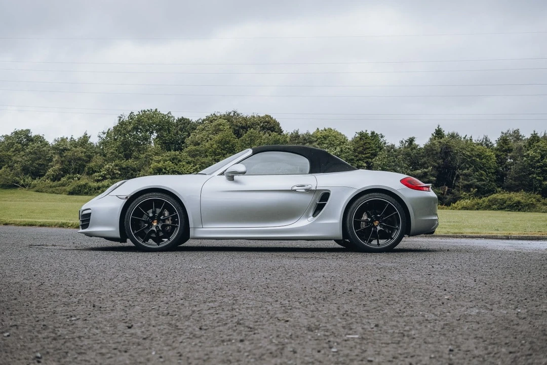 2015 Porsche 981 Boxster - Image 13 of 30