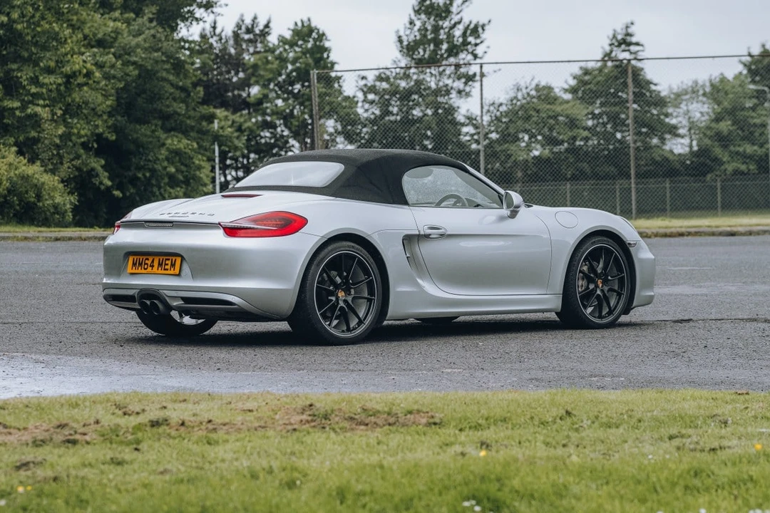 2015 Porsche 981 Boxster - Image 16 of 30