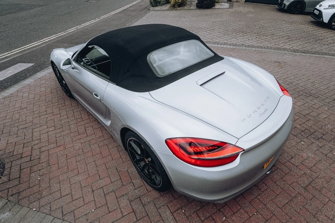 2015 Porsche 981 Boxster - Image 14 of 30