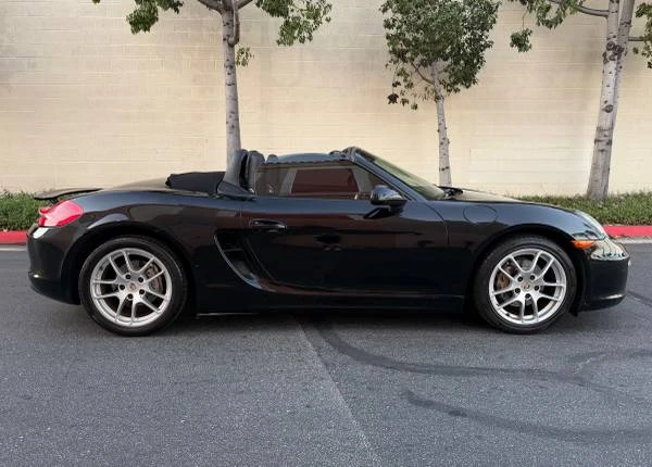 2015 Porsche 981 Boxster - Image 9 of 19