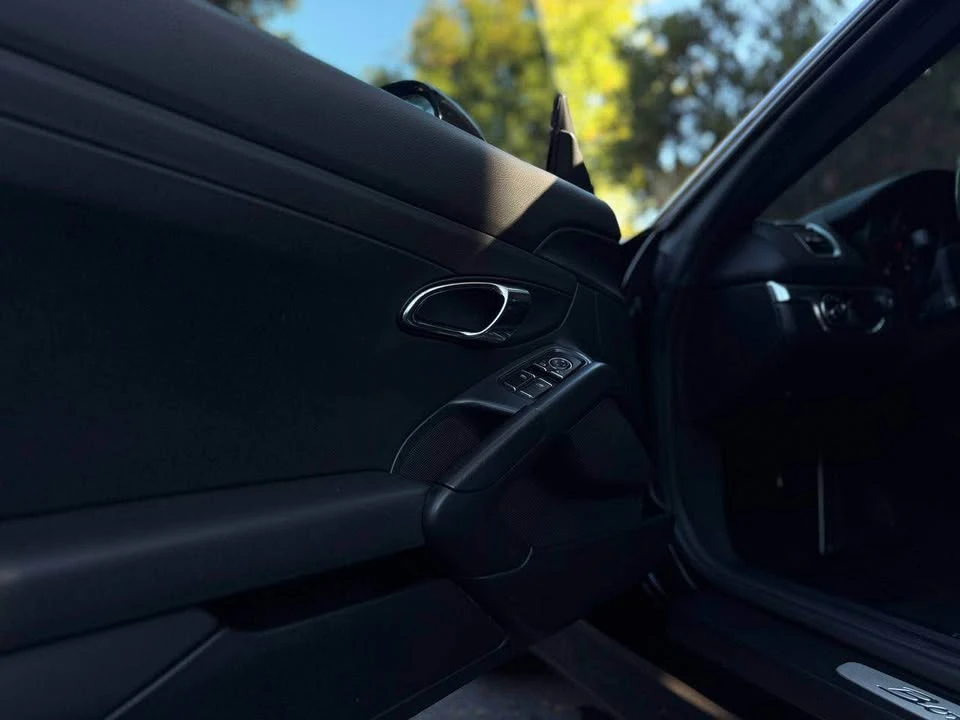 2015 Porsche 981 Boxster - Image 14 of 20