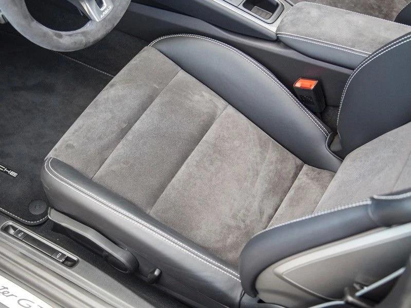 2015 Porsche 981 Boxster GTS - Image 10 of 14