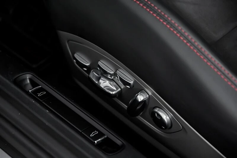 2015 Porsche 981 Boxster GTS - Image 20 of 31