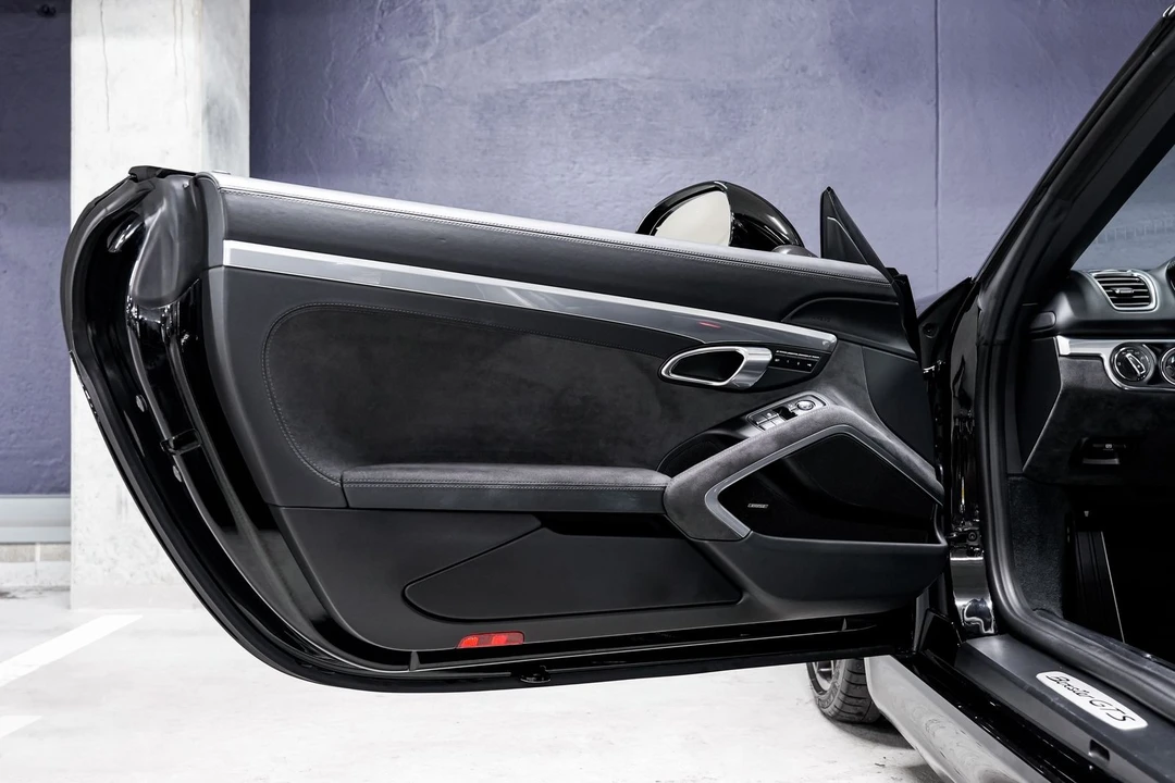 2015 Porsche 981 Boxster GTS - Image 21 of 31