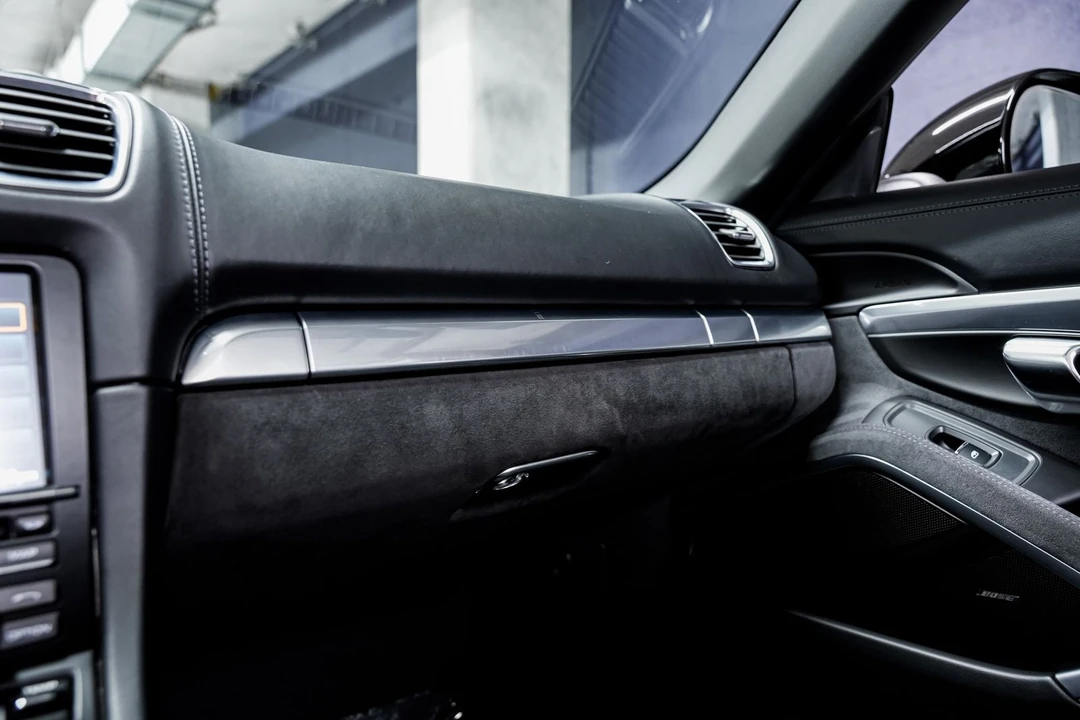 2015 Porsche 981 Boxster GTS - Image 16 of 31