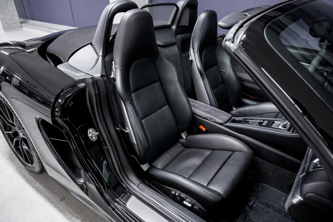 2015 Porsche 981 Boxster GTS - Image 24 of 31