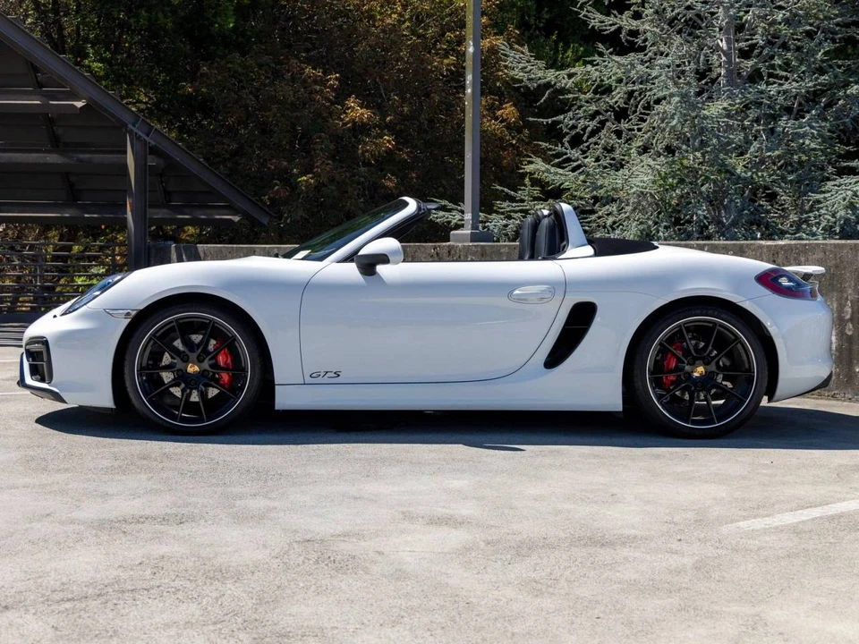 2015 Porsche 981 Boxster GTS - Image 2 of 5