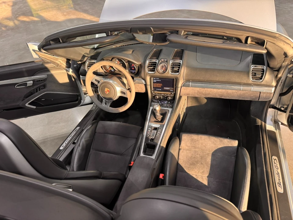 2015 Porsche 981 Boxster GTS - Image 17 of 31