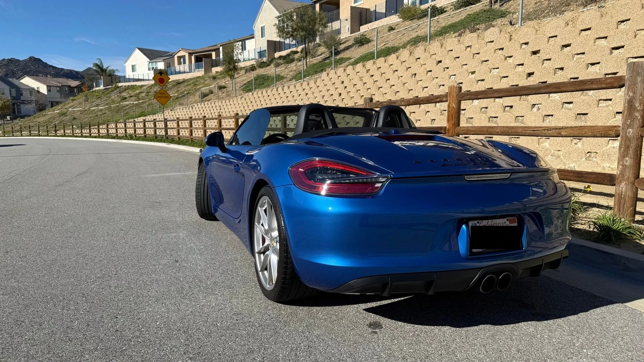 2015 Porsche 981 Boxster GTS - Image 3 of 20