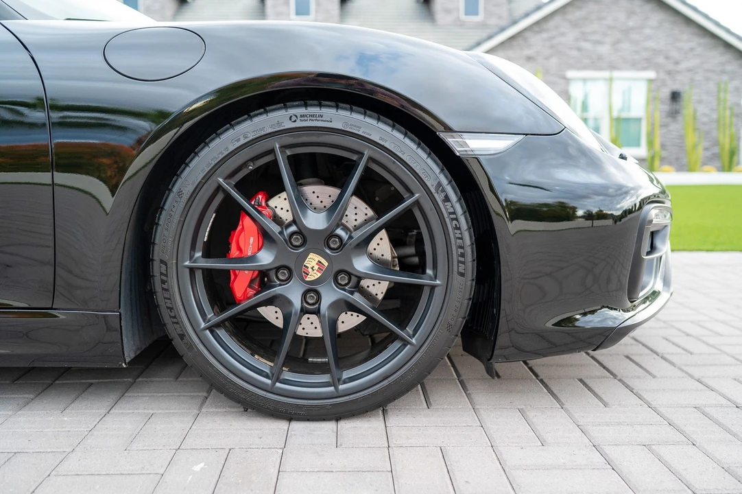 2015 Porsche 981 Boxster GTS - Image 8 of 31