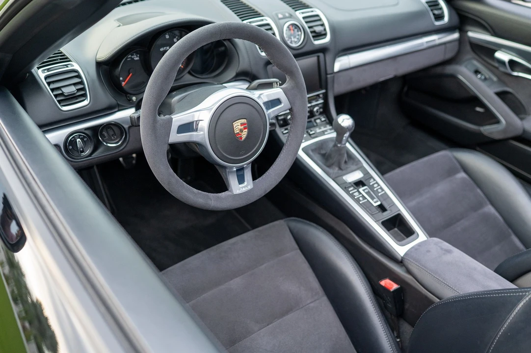 2015 Porsche 981 Boxster GTS - Image 11 of 31