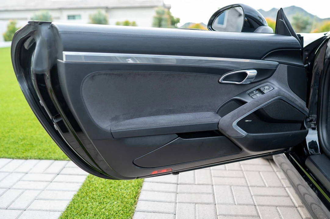 2015 Porsche 981 Boxster GTS - Image 13 of 31