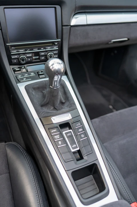 2015 Porsche 981 Boxster GTS - Image 17 of 31