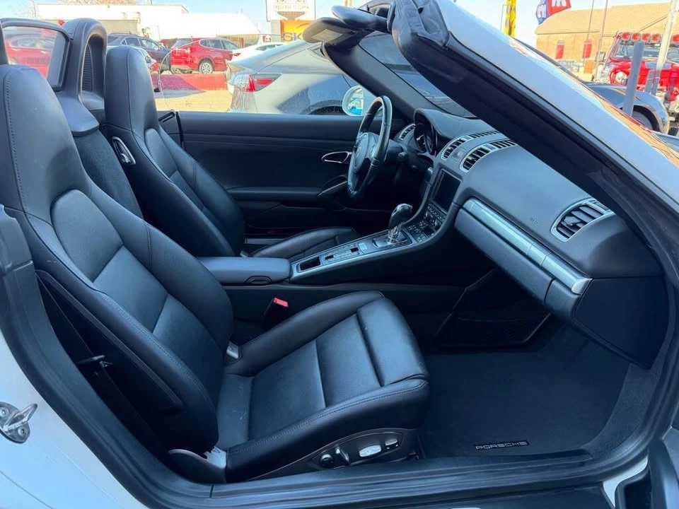 2015 Porsche 981 Boxster - Image 11 of 16