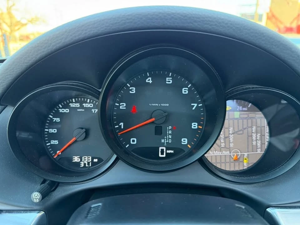 2015 Porsche 981 Boxster - Image 14 of 16