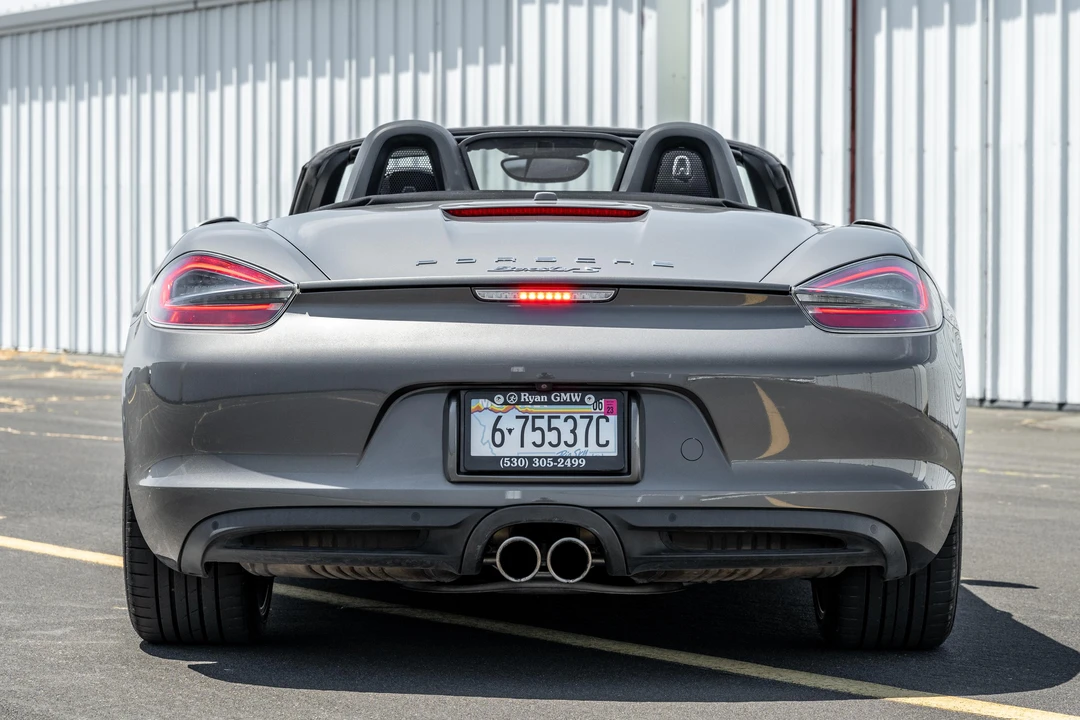 2015 Porsche 981 Boxster S - Image 9 of 31