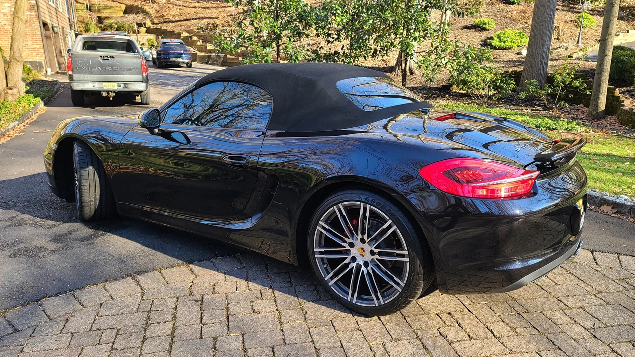 2015 Porsche 981 Boxster S - Image 9 of 31