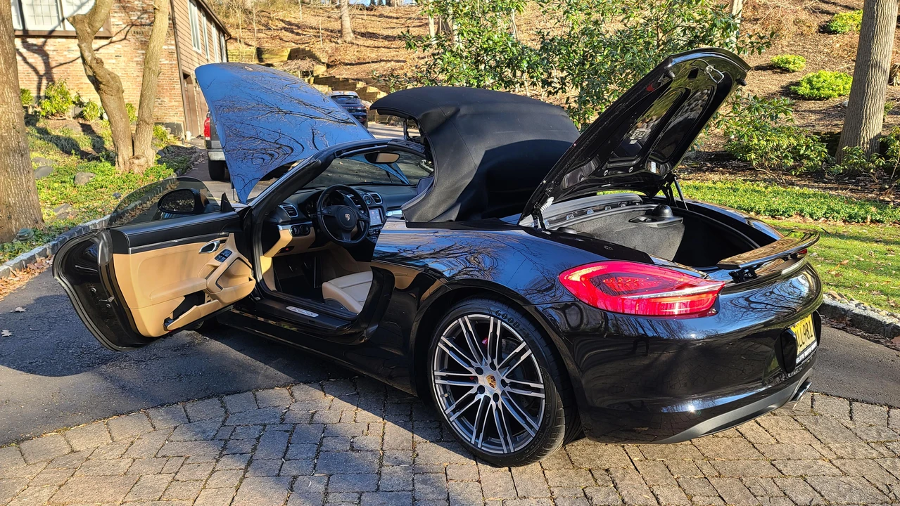 2015 Porsche 981 Boxster S - Image 17 of 31