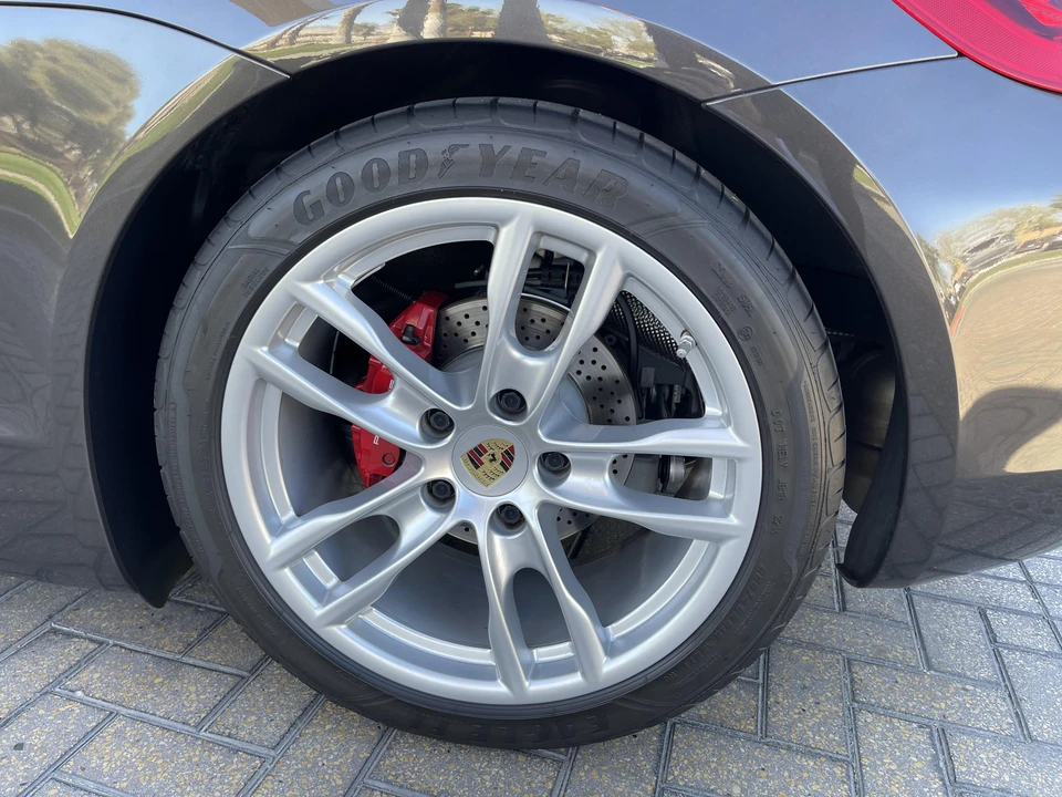 2015 Porsche 981 Boxster S - Image 28 of 31