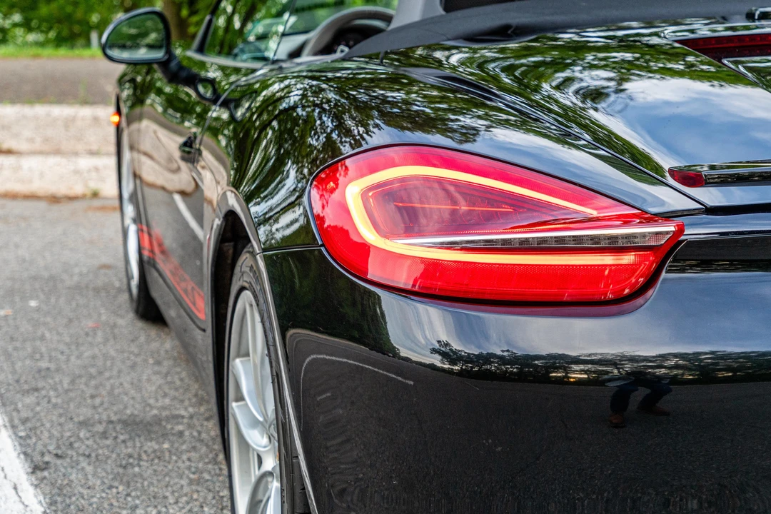 2015 Porsche 981 Boxster - Image 28 of 31