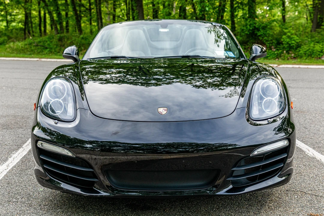 2015 Porsche 981 Boxster - Image 2 of 31