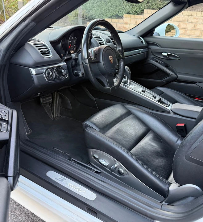 2015 Porsche 981 Boxster - Image 11 of 13