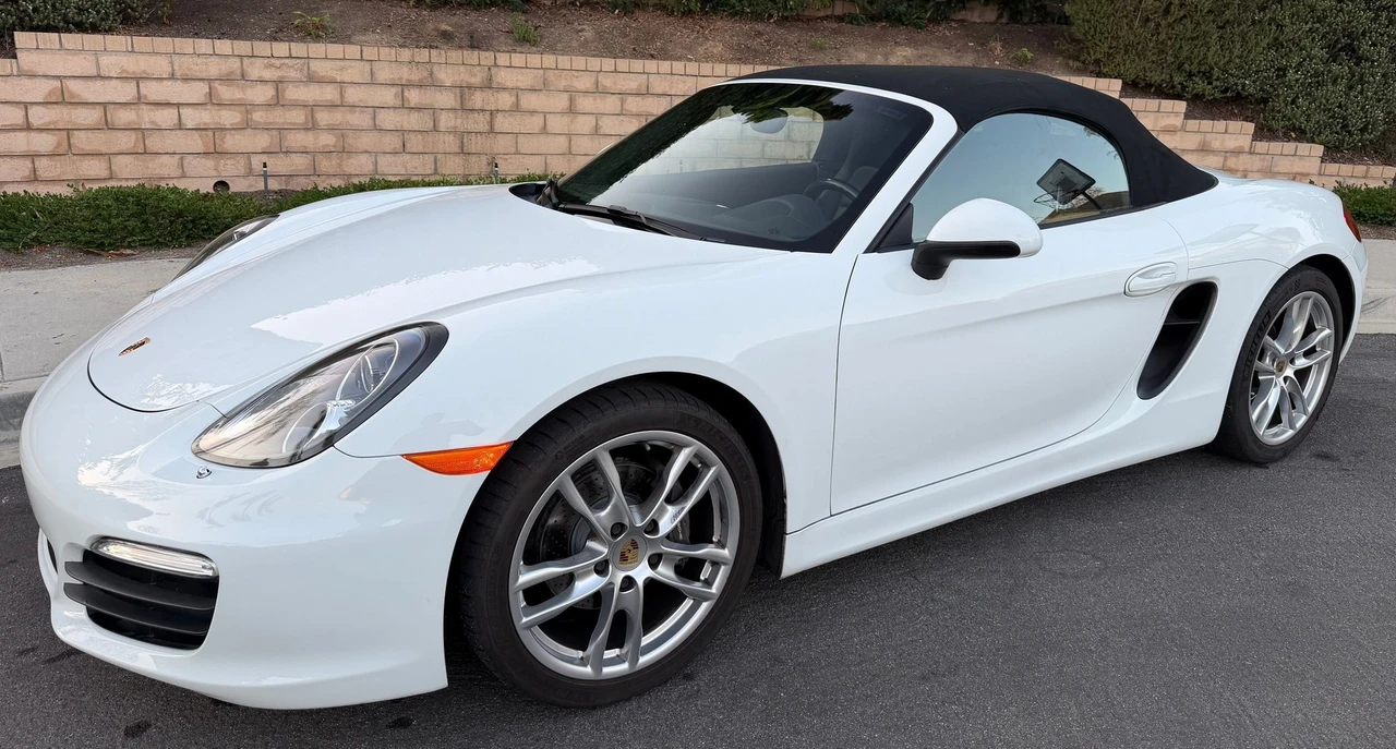 2015 Porsche 981 Boxster - Image 12 of 13