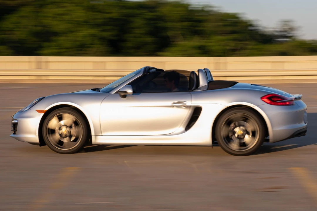 2015 Porsche 981 Boxster - Image 4 of 31