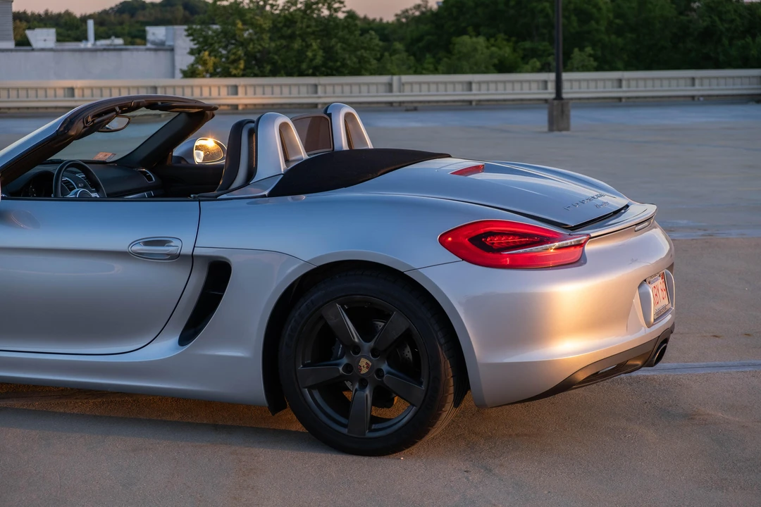2015 Porsche 981 Boxster - Image 26 of 31